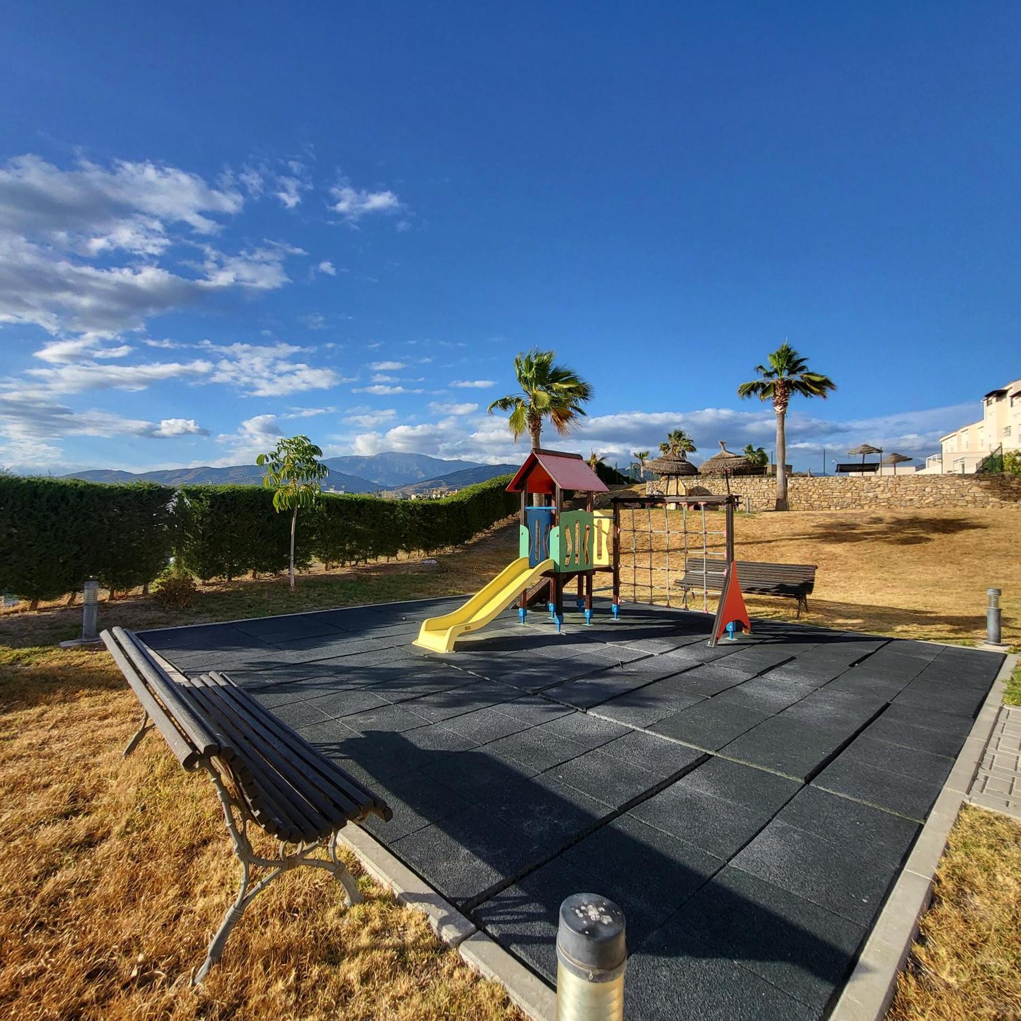 Appartamento Golf En Baviera Con Vistas Al Mar Caleta De Velez Esterno foto